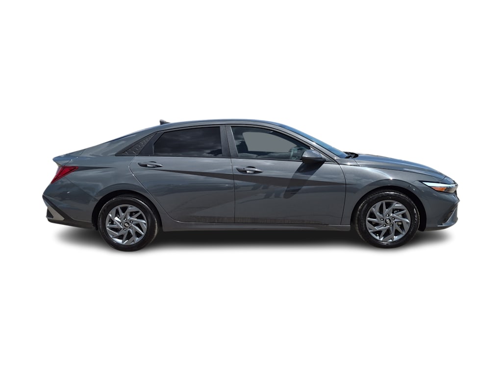 Thumbnail: 2025 Hyundai Elantra - 24