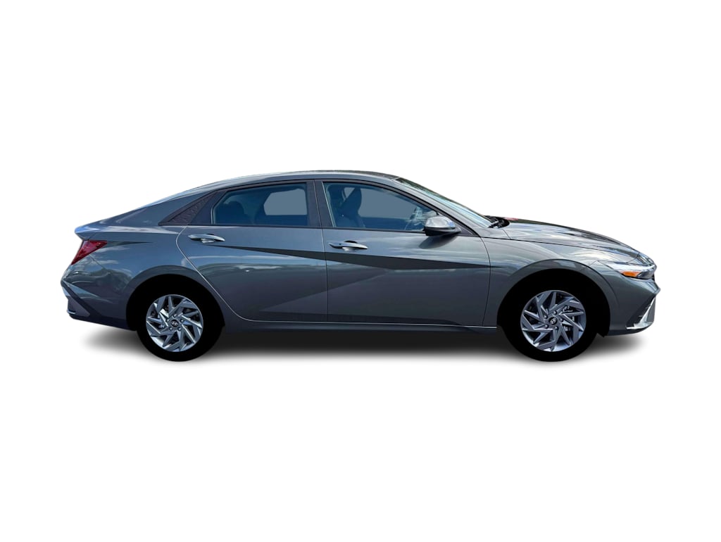 Thumbnail: 2026 Hyundai Elantra - 16