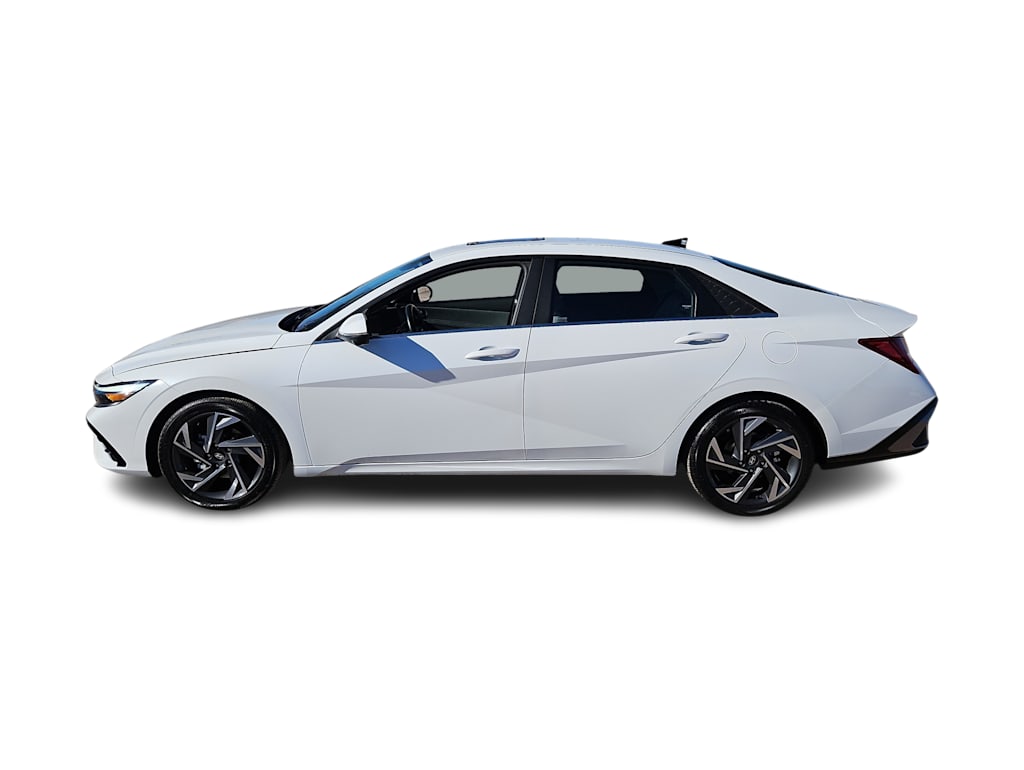 Thumbnail: 2024 Hyundai Elantra - 3