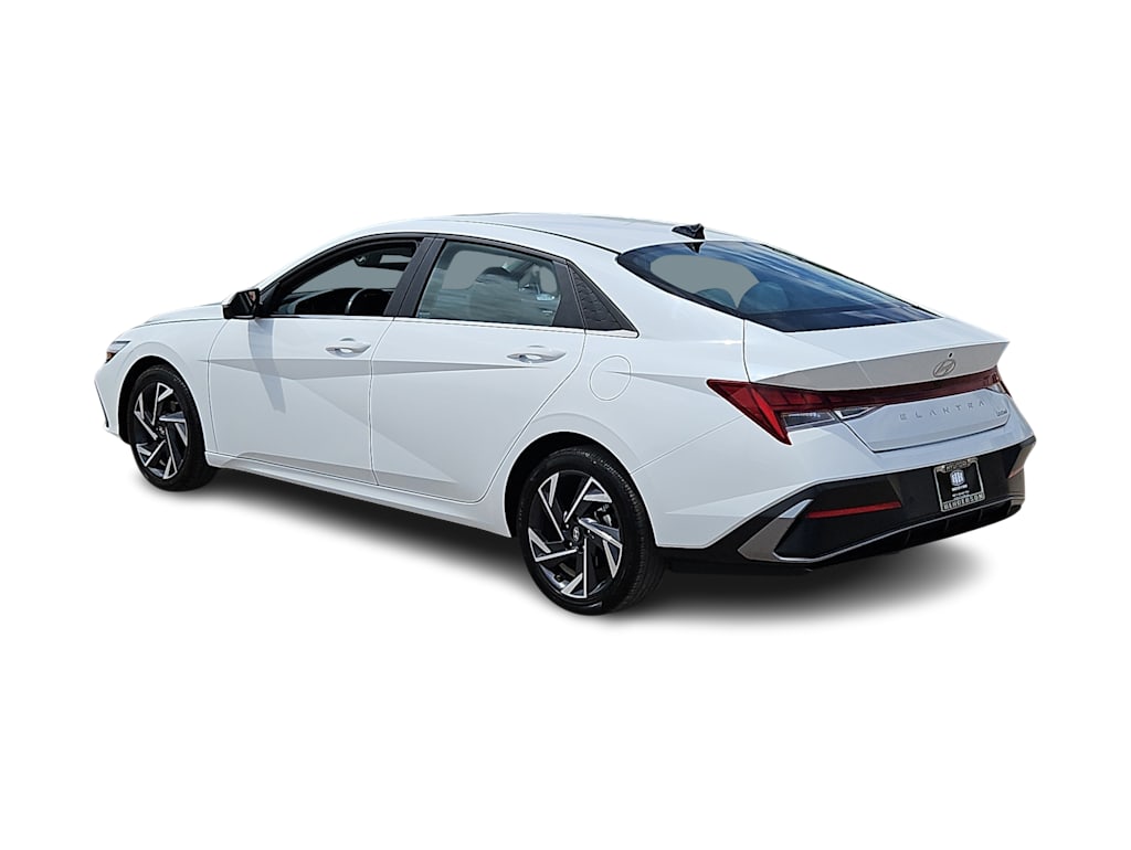 Thumbnail: 2024 Hyundai Elantra - 4