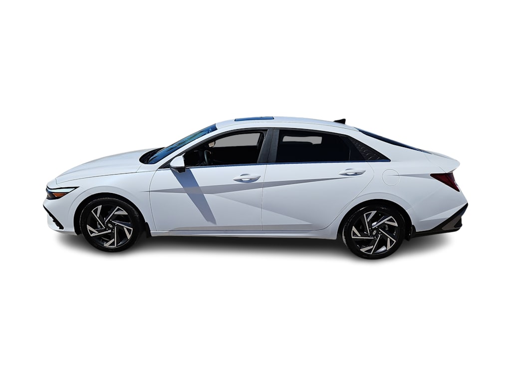 Thumbnail: 2024 Hyundai Elantra - 3