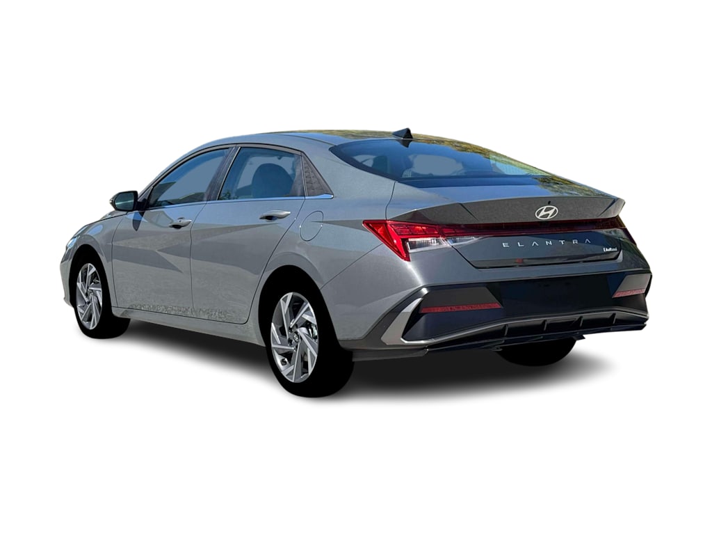 Thumbnail: 2026 Hyundai Elantra - 4