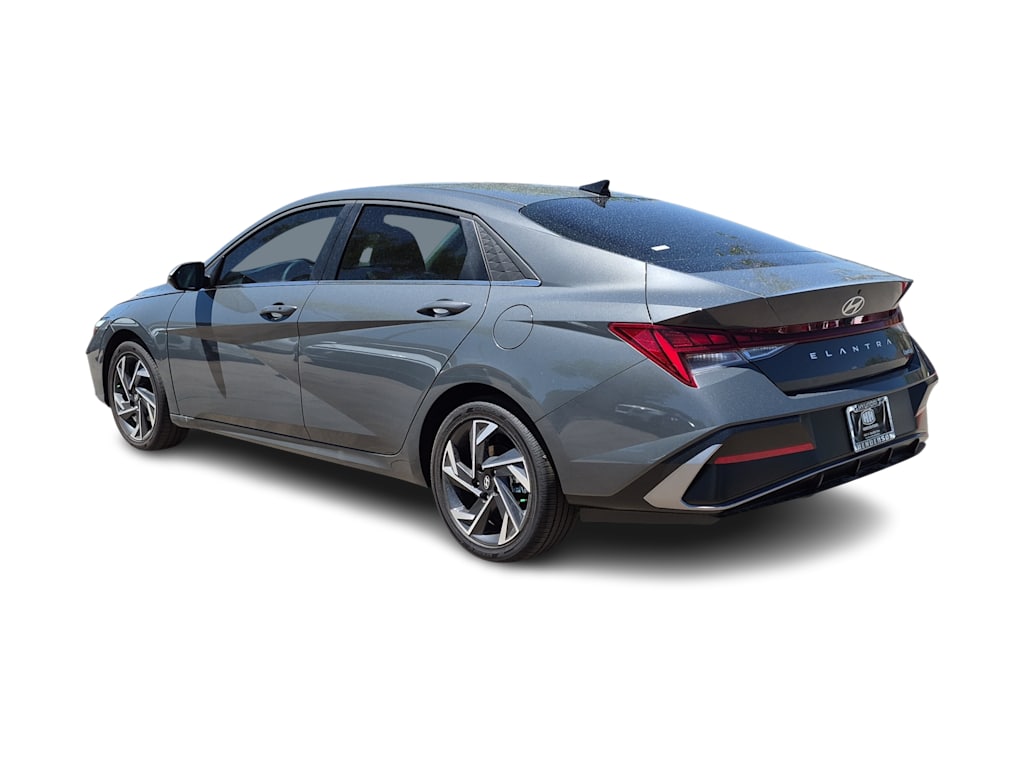 Thumbnail: 2026 Hyundai Elantra - 4