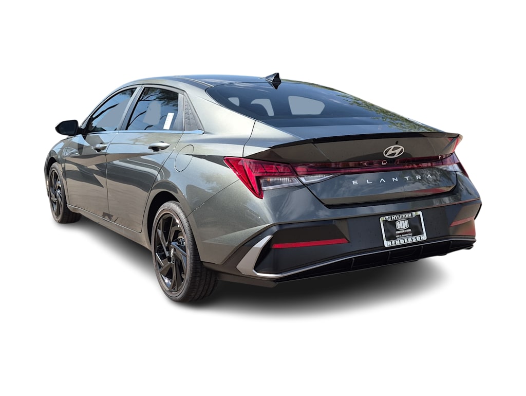 Thumbnail: 2026 Hyundai Elantra - 4