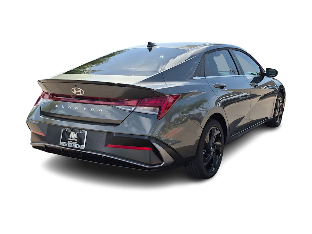 Thumbnail: 2026 Hyundai Elantra - 23