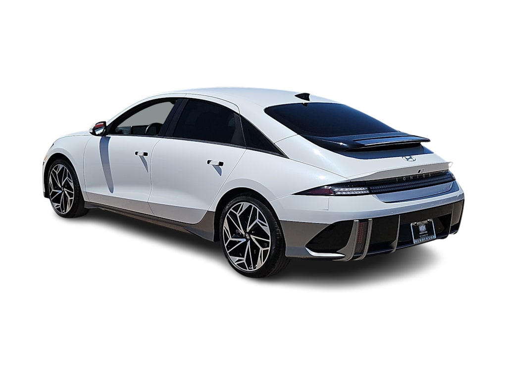 Thumbnail: 2023 Hyundai Ioniq 6 - 4
