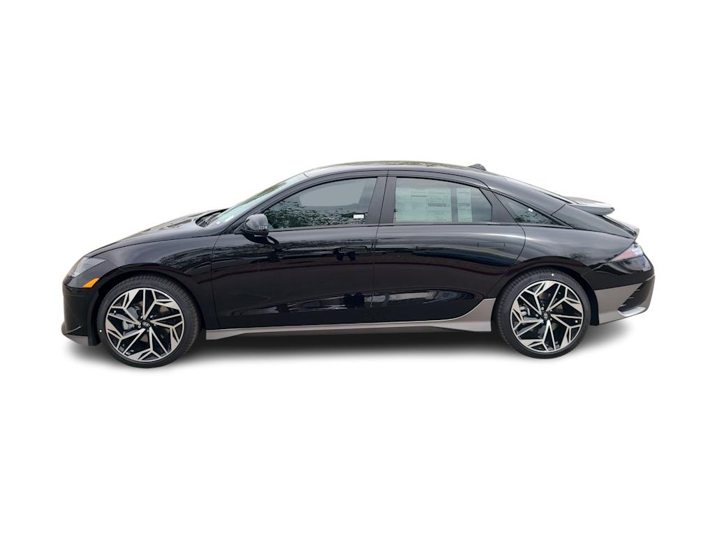 Thumbnail: 2023 Hyundai Ioniq 6 - 23