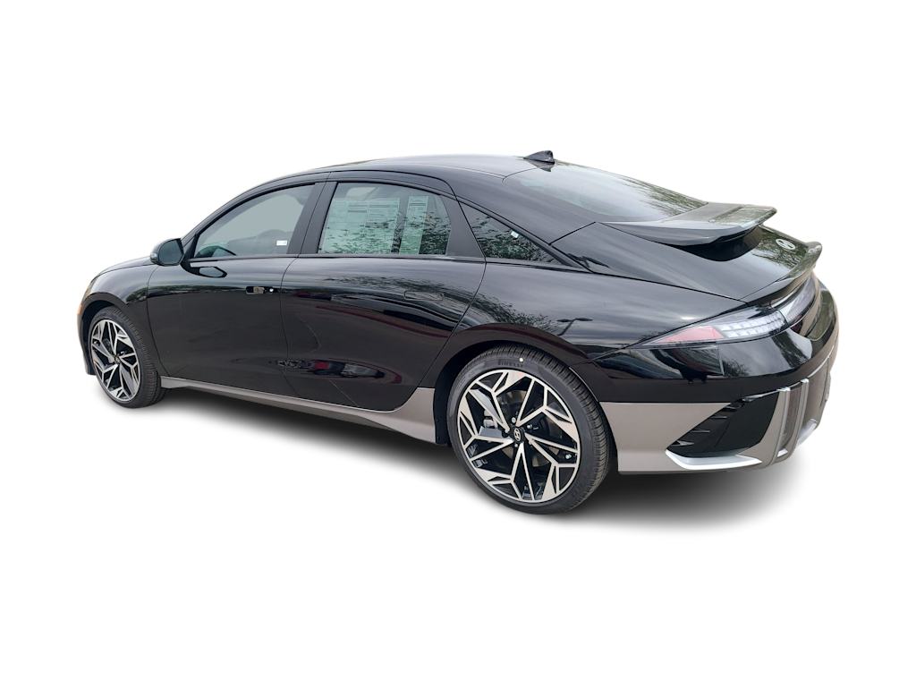 Thumbnail: 2023 Hyundai Ioniq 6 - 24