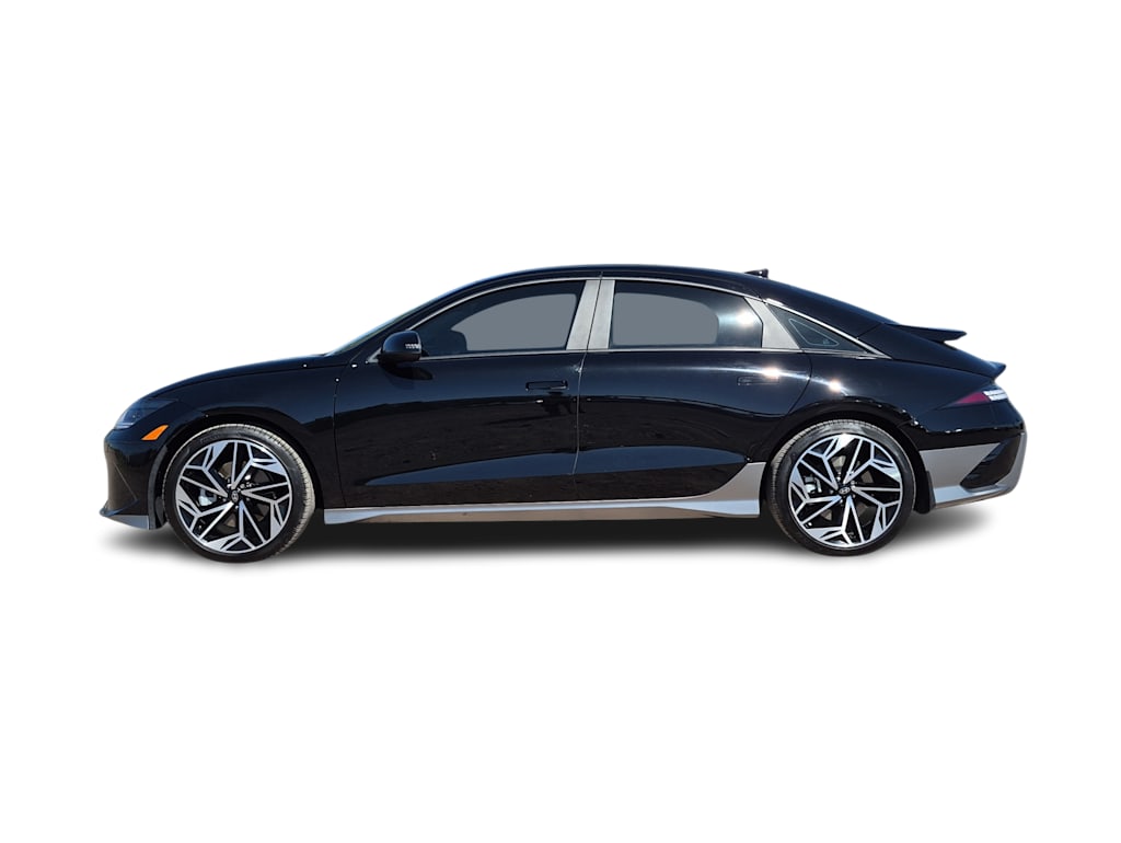 Thumbnail: 2023 Hyundai Ioniq 6 - 3