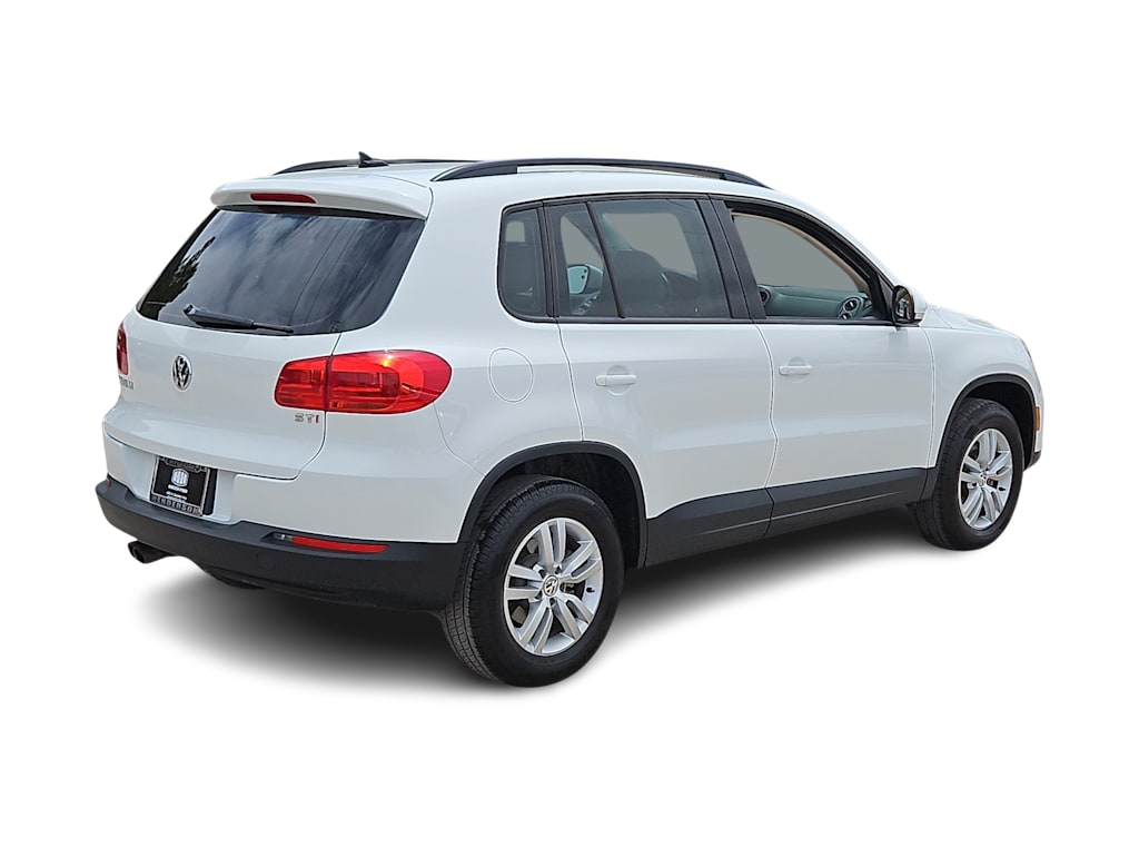 Thumbnail: 2017 Volkswagen Tiguan - 23