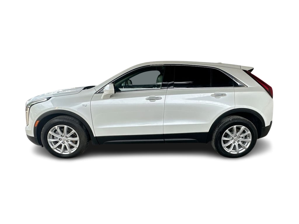 Thumbnail: 2023 Cadillac XT4 - 3