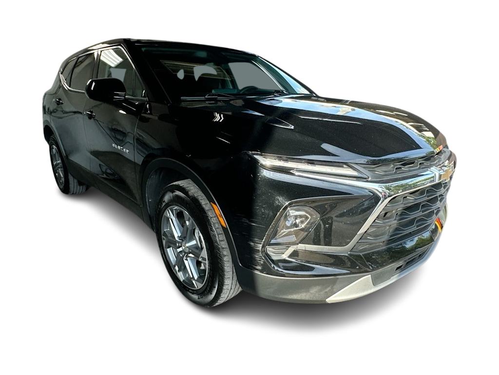 Thumbnail: 2025 Chevrolet Blazer - 21