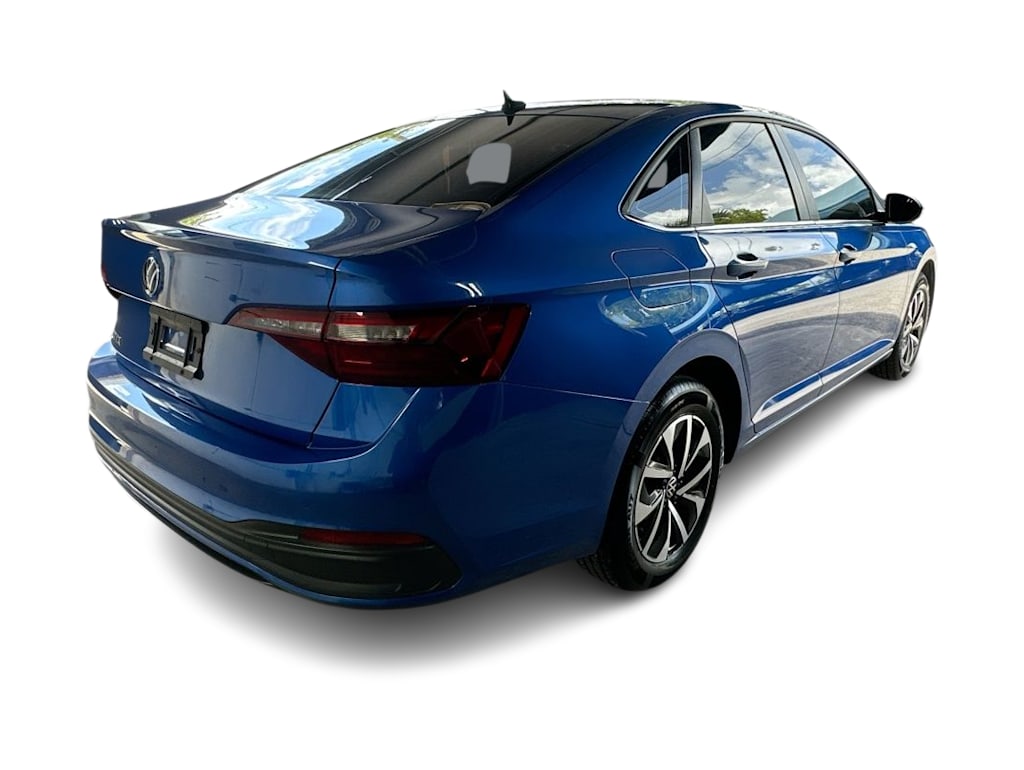 Thumbnail: 2023 Volkswagen Jetta - 22