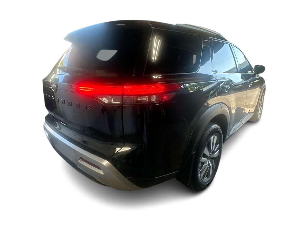 Thumbnail: 2023 Nissan Pathfinder - 21