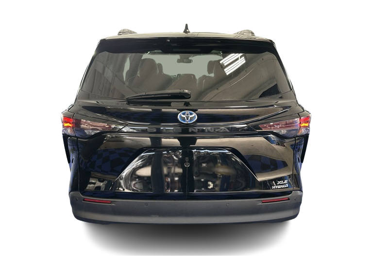 2023 Toyota Sienna XLE 5