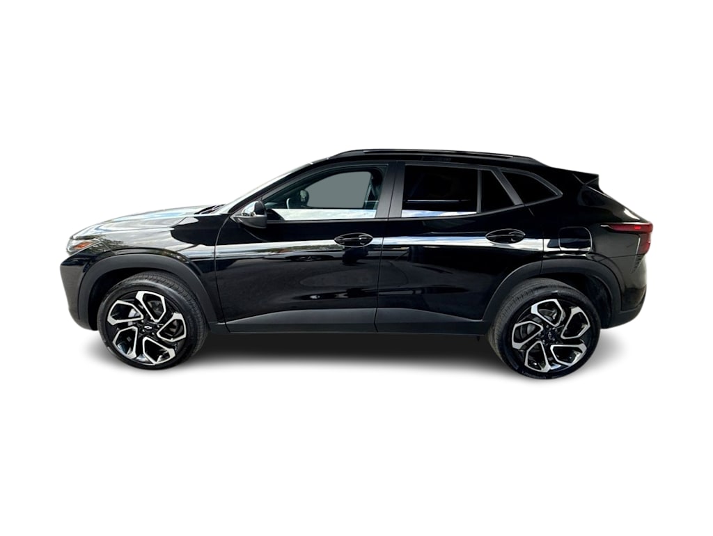 Thumbnail: 2024 Chevrolet Trax - 3