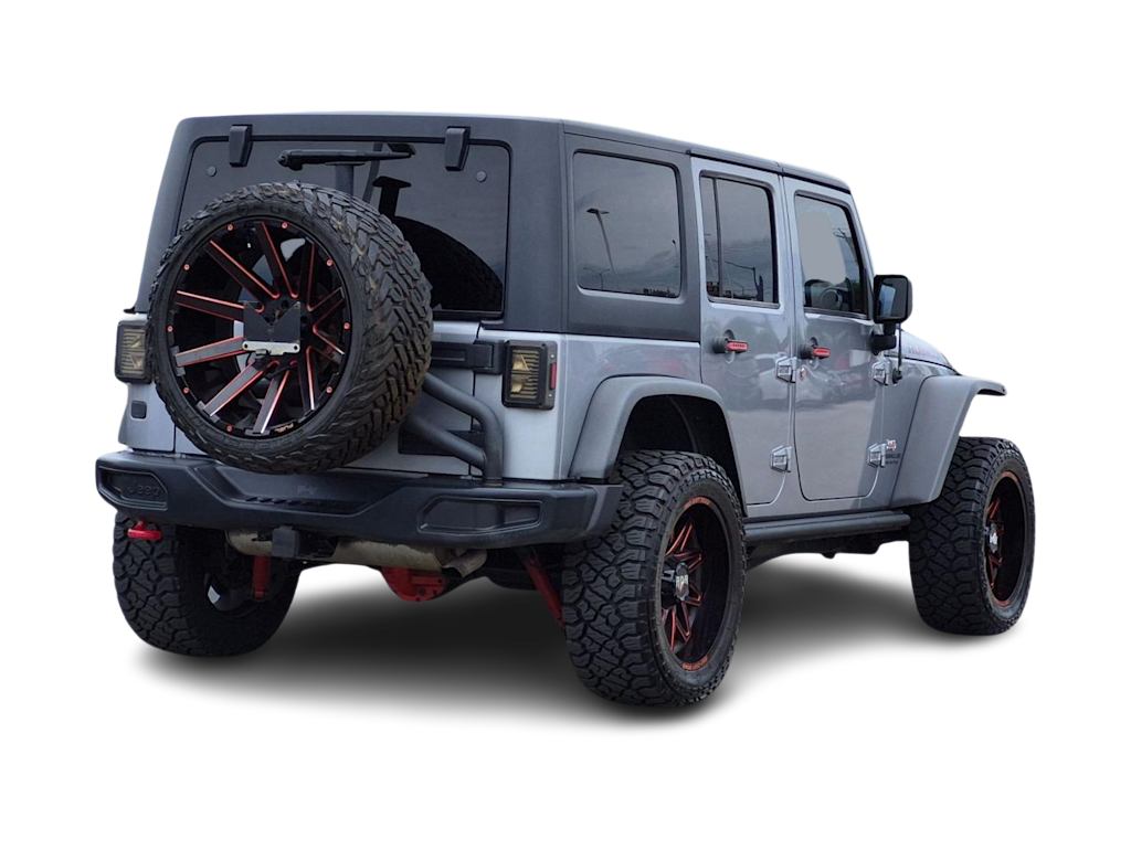 Thumbnail: 2016 Jeep Wrangler - 18