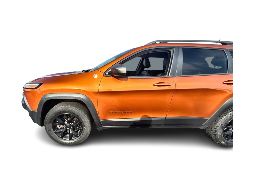 Used 2015 Jeep Cherokee Trailhawk with VIN 1C4PJMBSXFW647125 for sale in Casper, WY