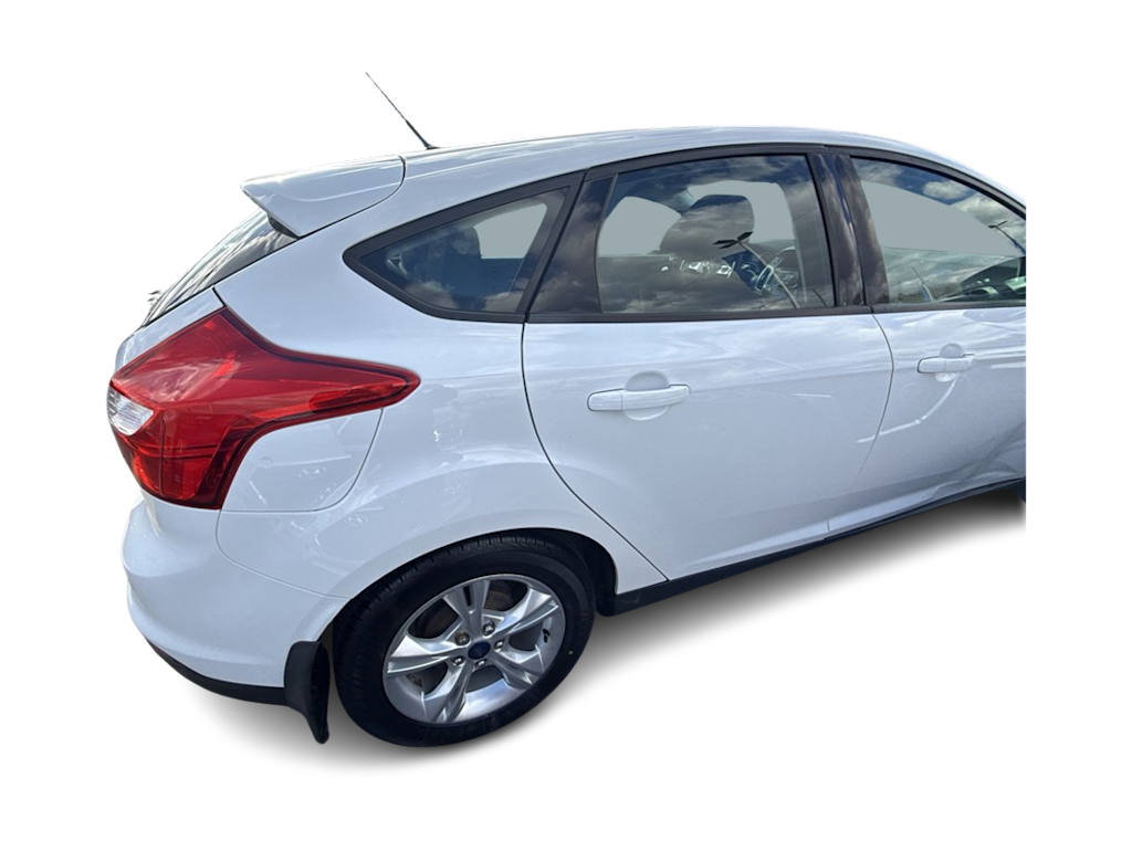 2014 Ford Focus SE 18