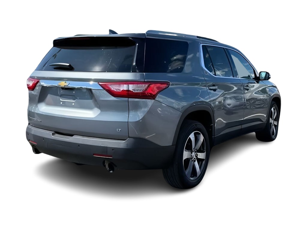 Thumbnail: 2018 Chevrolet Traverse - 18