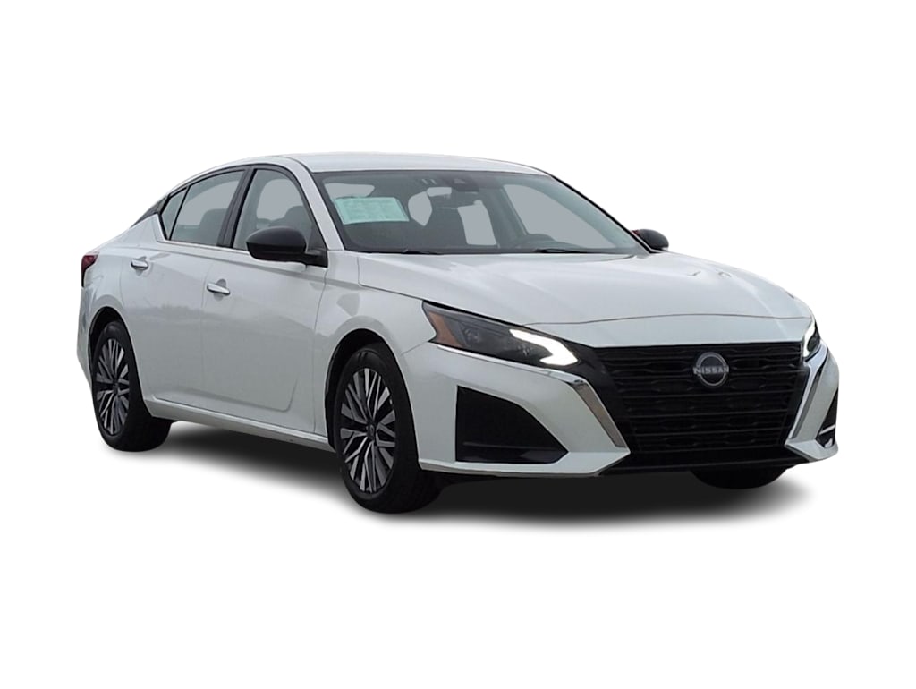 Thumbnail: 2025 Nissan Altima - 23