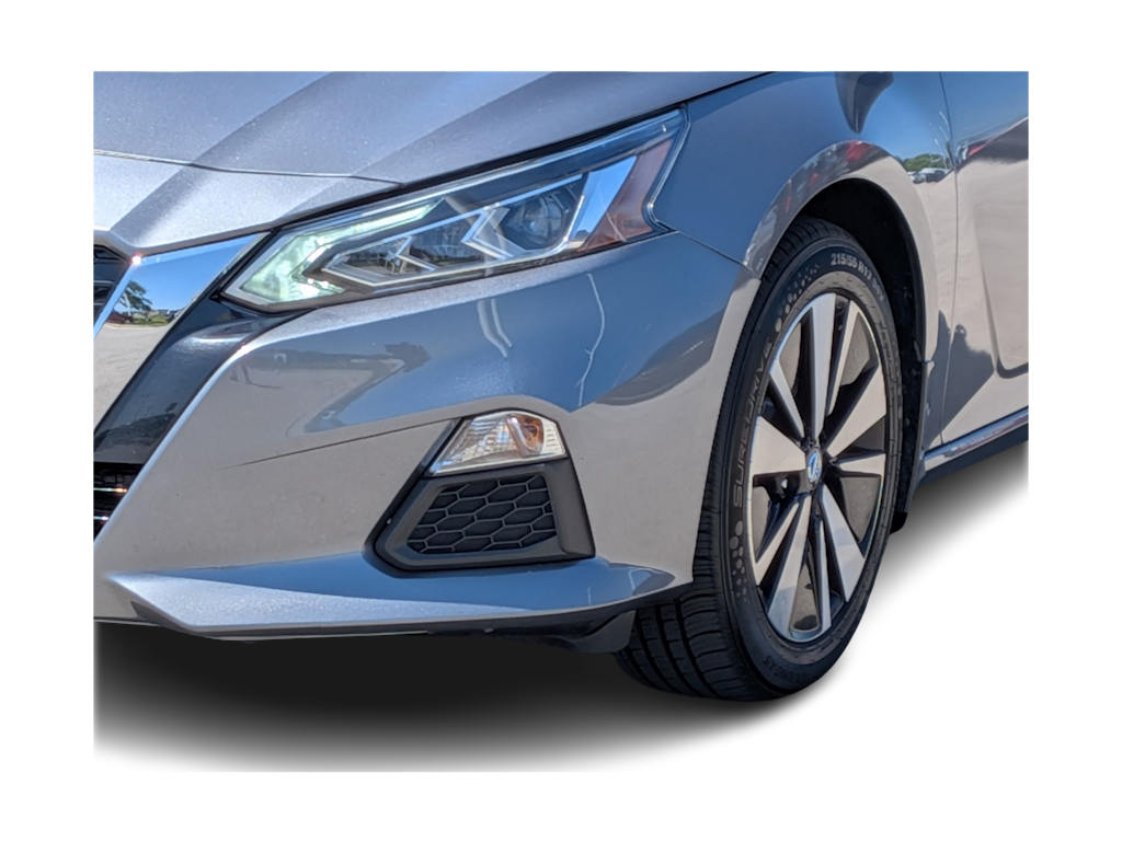 Thumbnail: 2022 Nissan Altima - 25