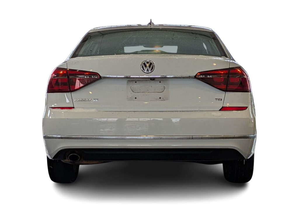 Thumbnail: 2018 Volkswagen Passat - 5