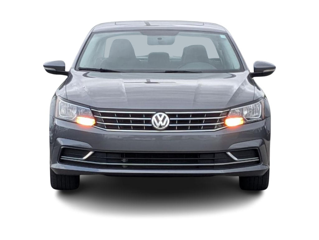 Thumbnail: 2018 Volkswagen Passat - 6