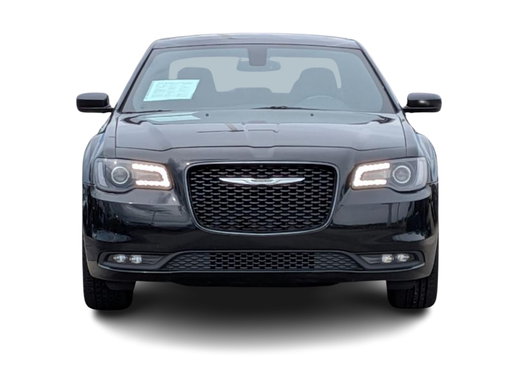 Thumbnail: 2016 Chrysler 300 - 20