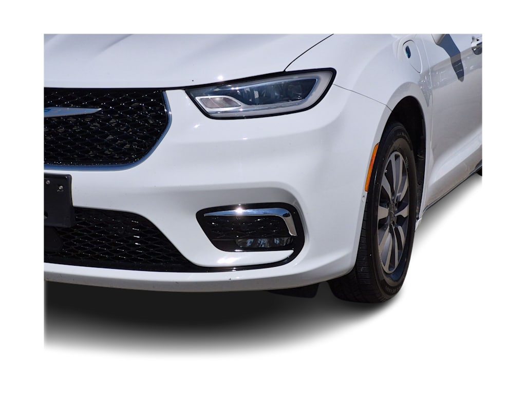 Thumbnail: 2021 Chrysler Pacifica - 22