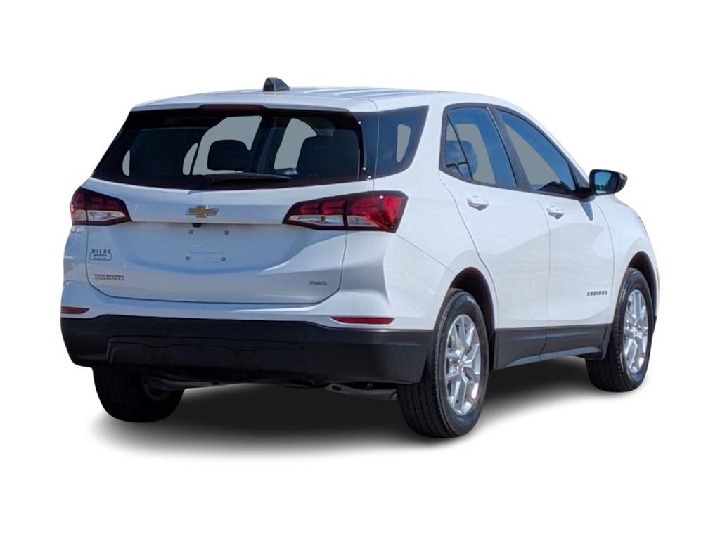 Thumbnail: 2022 Chevrolet Equinox - 18