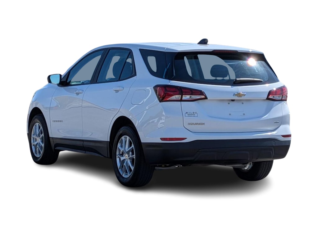 Thumbnail: 2022 Chevrolet Equinox - 4