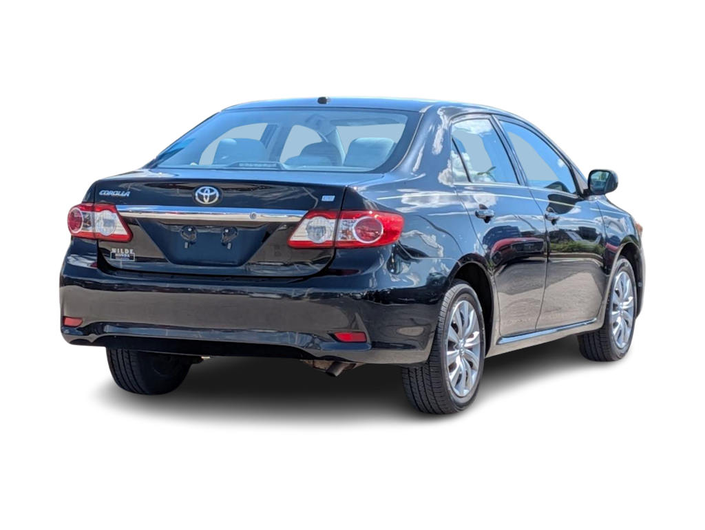 Thumbnail: 2013 Toyota Corolla - 20