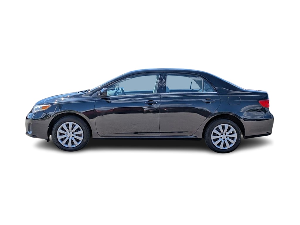 Thumbnail: 2013 Toyota Corolla - 3