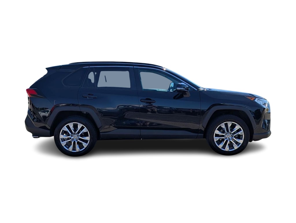 Thumbnail: 2021 Toyota RAV4 - 19