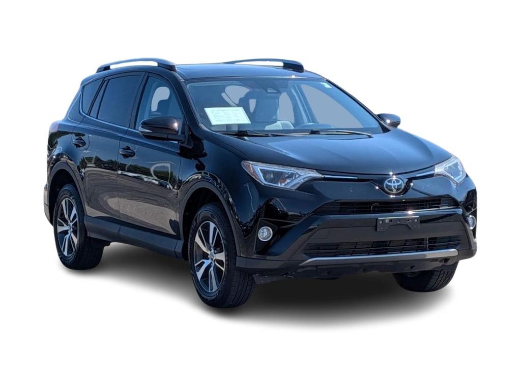 Thumbnail: 2017 Toyota RAV4 - 20