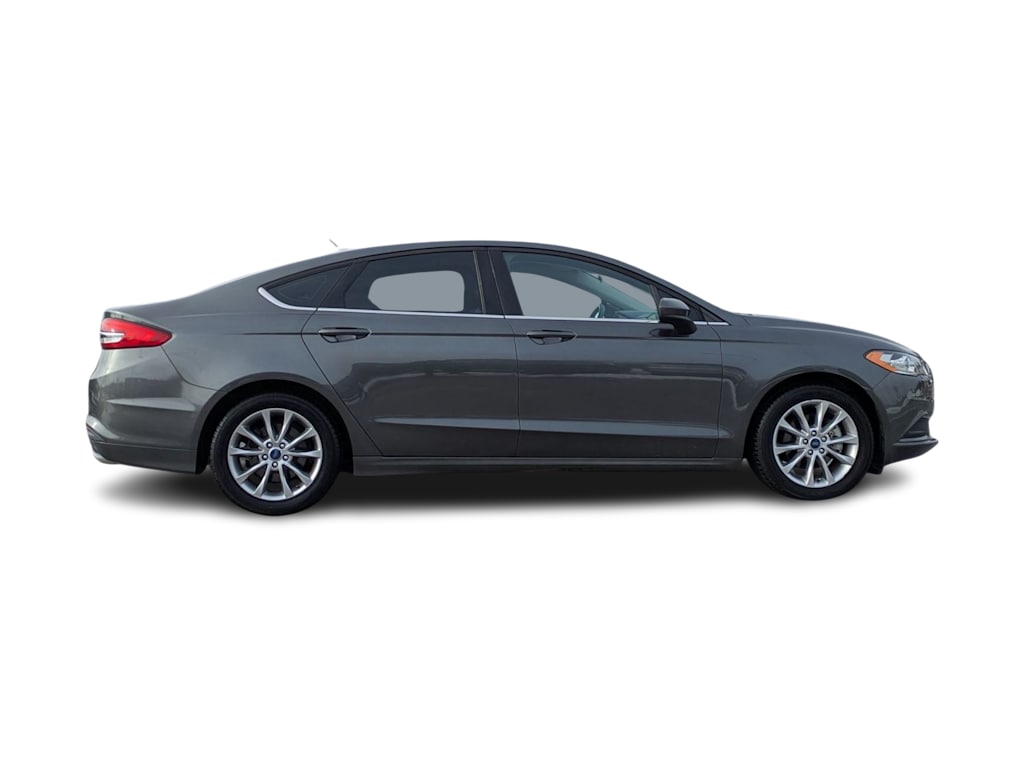 Thumbnail: 2017 Ford Fusion - 20