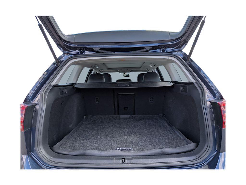 Thumbnail: 2016 Volkswagen Golf - 16