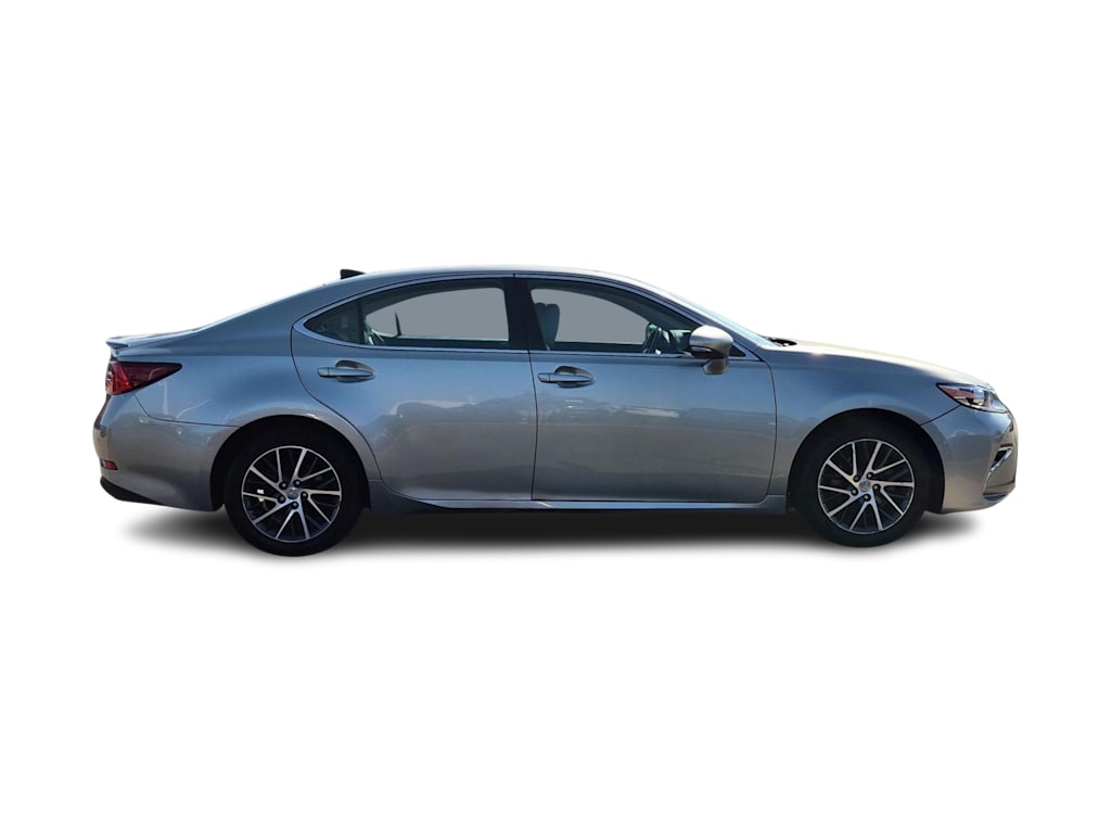 Thumbnail: 2017 Lexus ES - 21