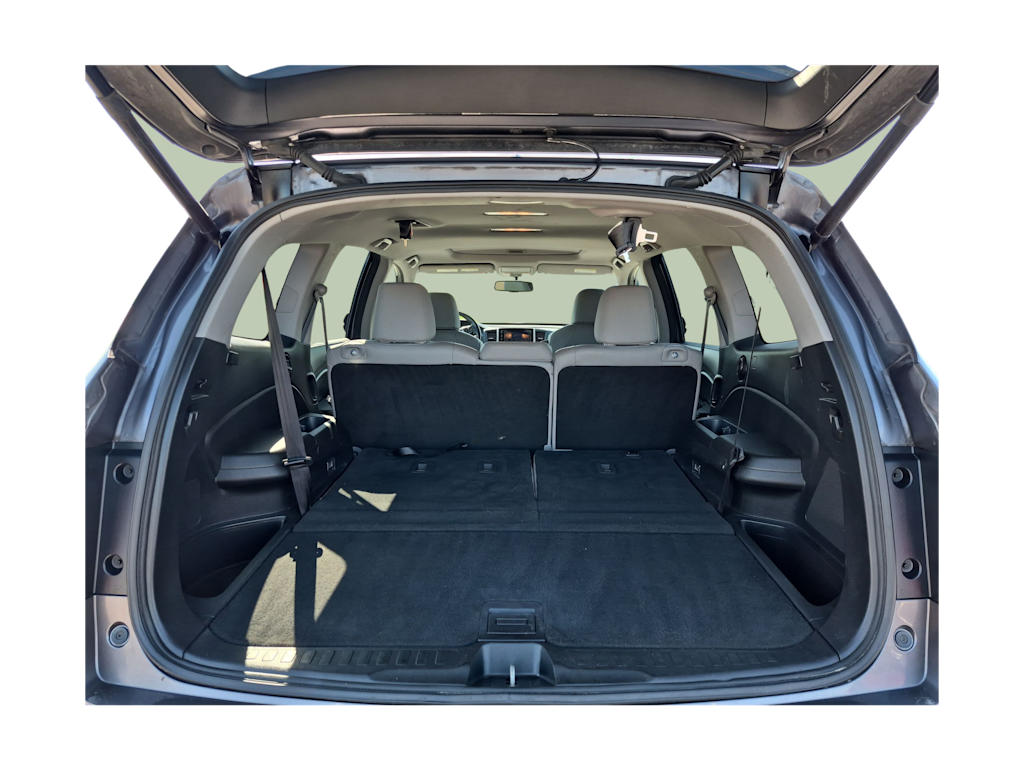 Thumbnail: 2018 Honda Pilot - 16