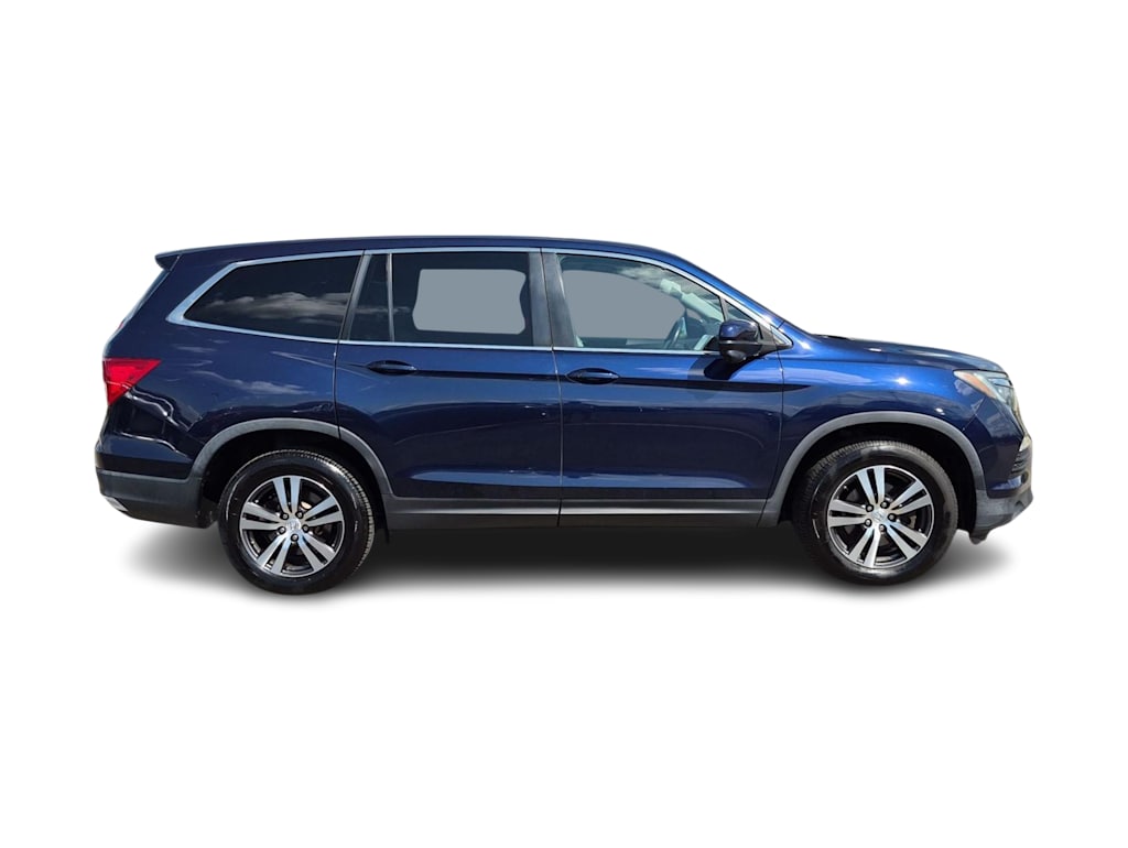 Thumbnail: 2017 Honda Pilot - 21