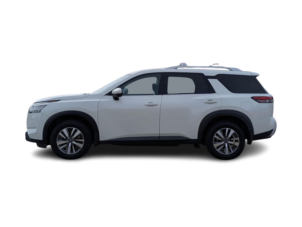 Thumbnail: 2023 Nissan Pathfinder - 3