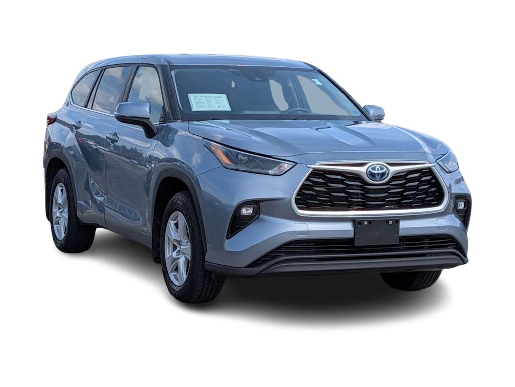 Thumbnail: 2023 Toyota Highlander - 20