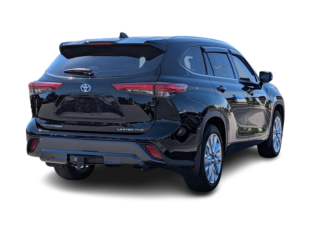 Thumbnail: 2020 Toyota Highlander - 18