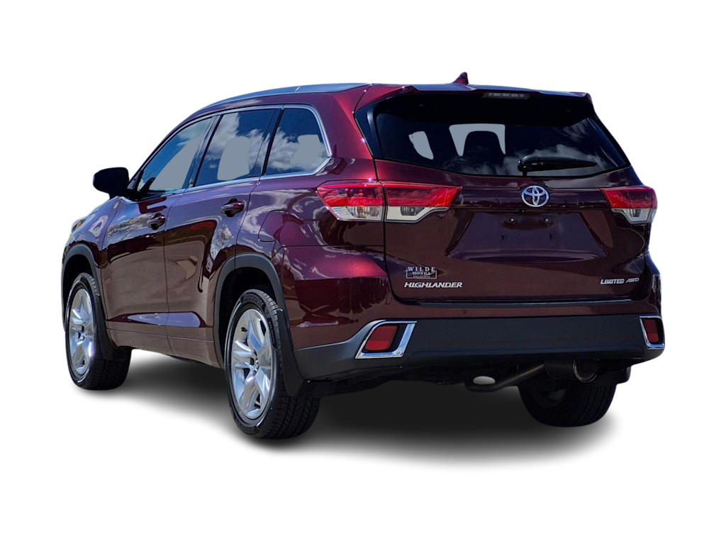 Thumbnail: 2017 Toyota Highlander - 4