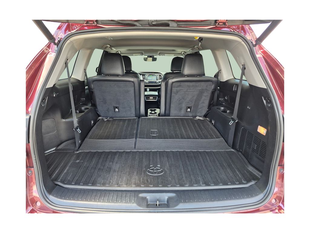 Thumbnail: 2017 Toyota Highlander - 16