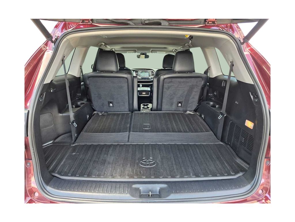 Thumbnail: 2017 Toyota Highlander - 47