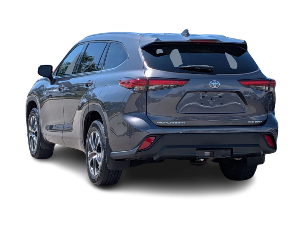 Thumbnail: 2021 Toyota Highlander - 4