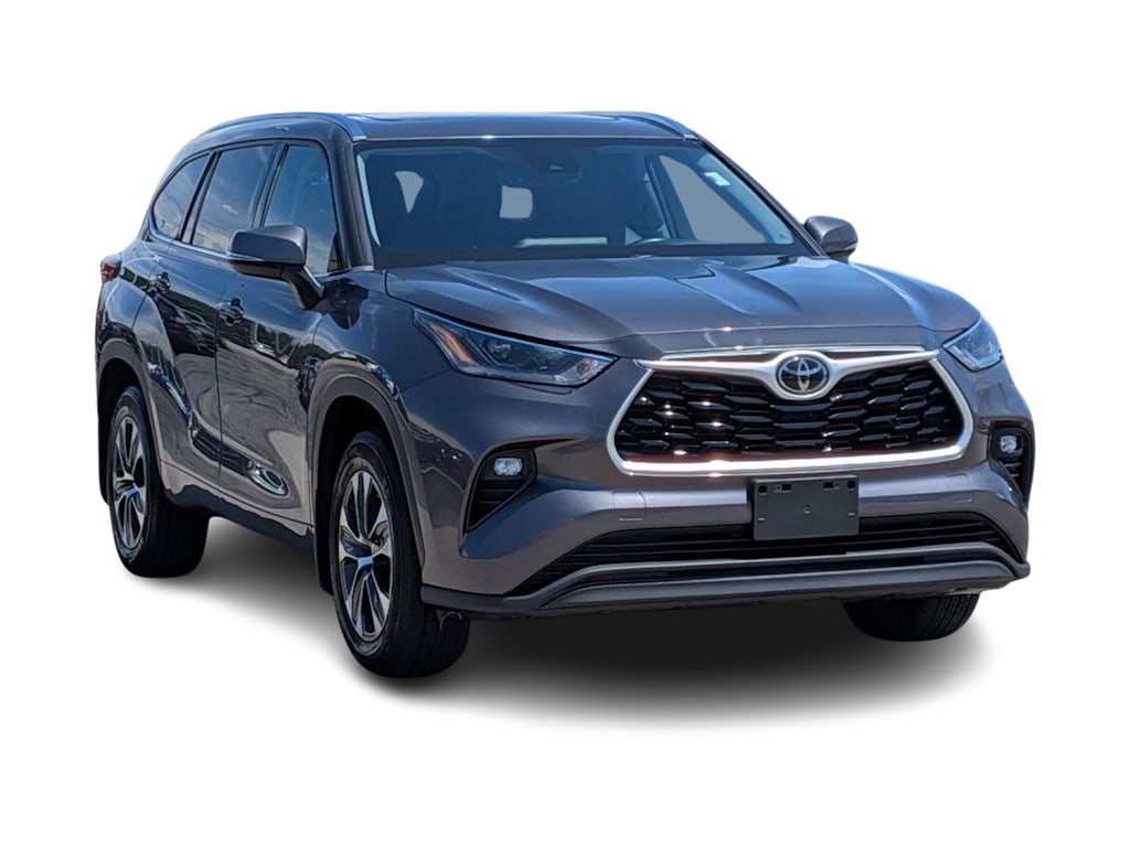 Thumbnail: 2021 Toyota Highlander - 21