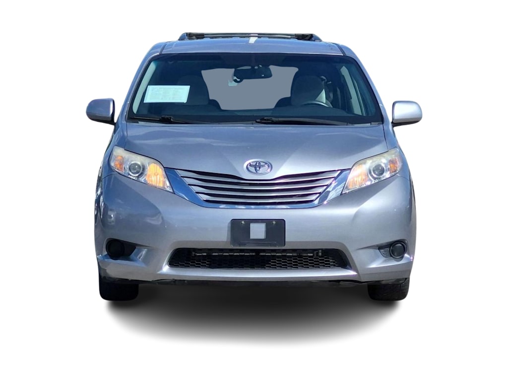 Thumbnail: 2015 Toyota Sienna - 6